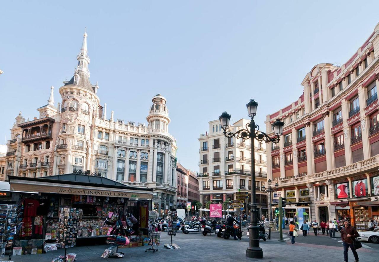 Atico En El Centro De Madrid - Calle Jardines エクステリア 写真