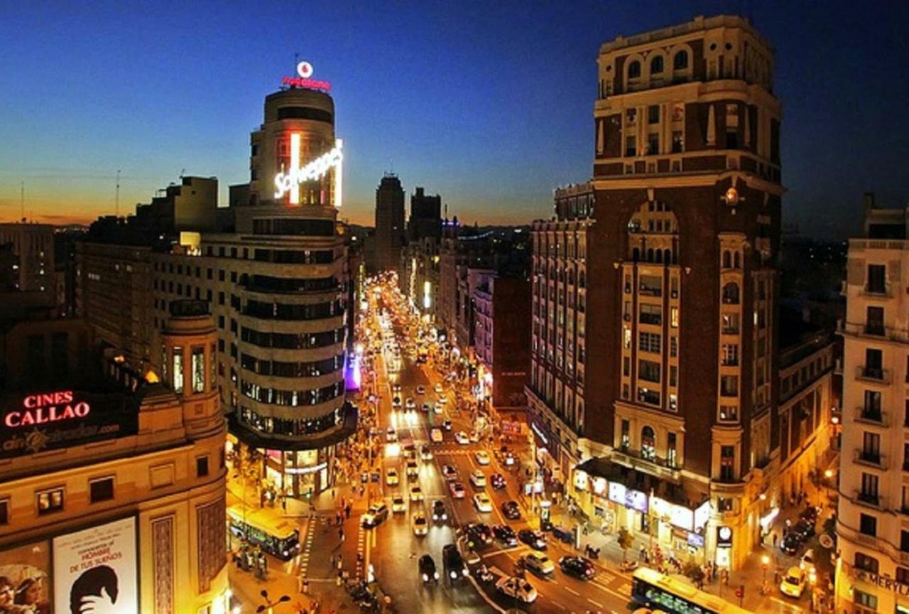 Atico En El Centro De Madrid - Calle Jardines エクステリア 写真